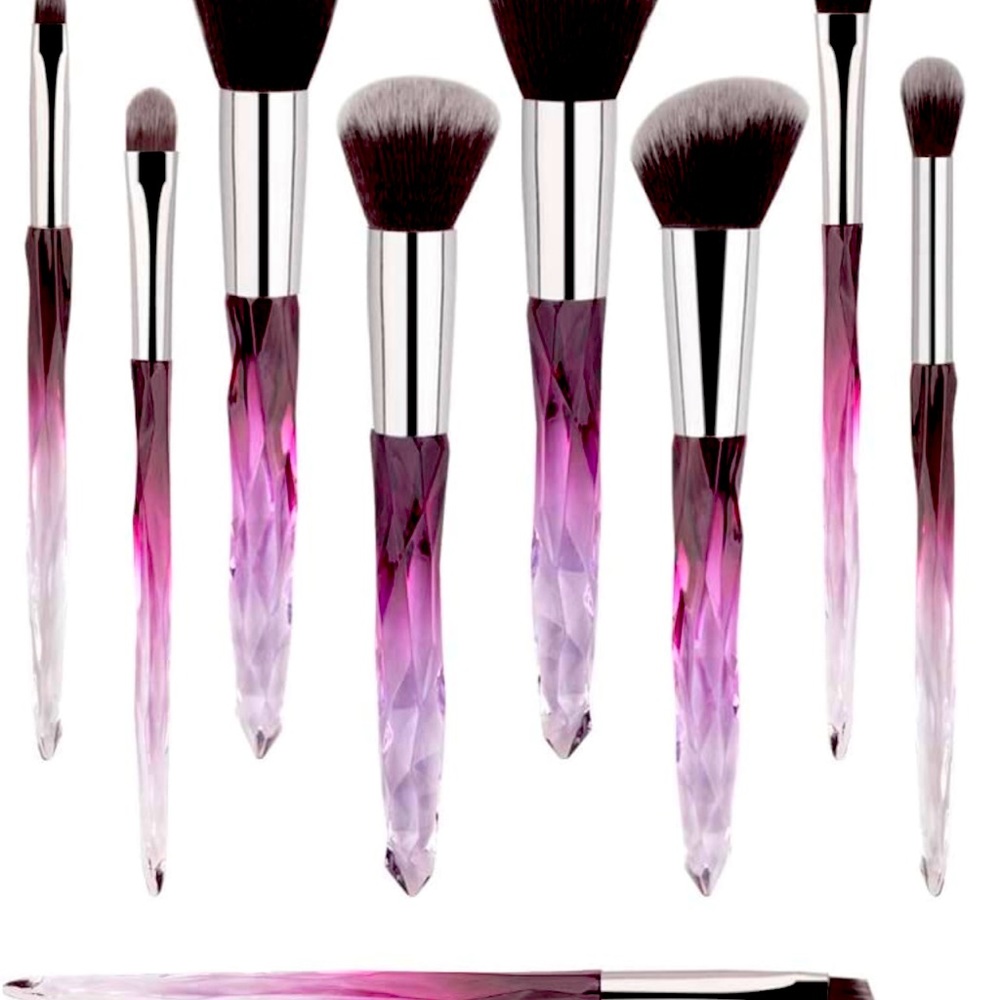 Makeup brushes